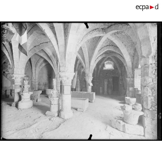 Provins (Seine-et-Marne). La Grange aux Dîmes. [légende d'origine]