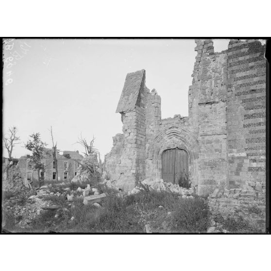 Marchélepot (Somme). Façade ouest de l'église. [légende d'origine]