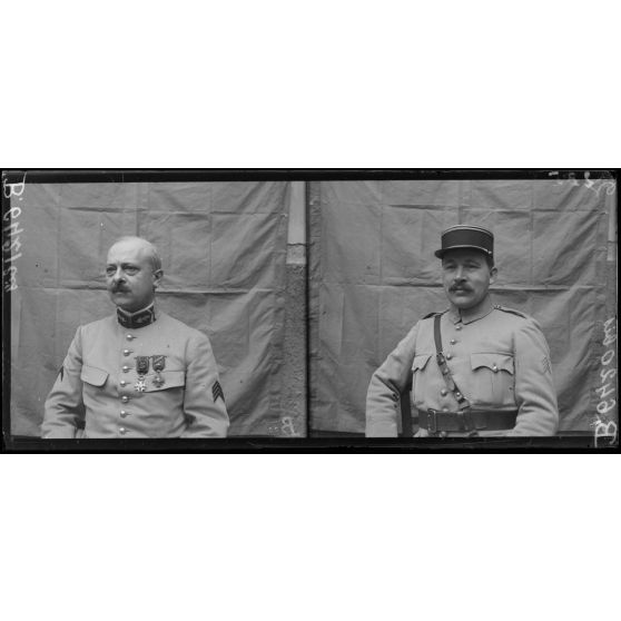[Portrait de deux officiers.]