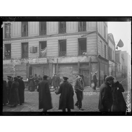Immeuble rue Curial. [légende d'origine]