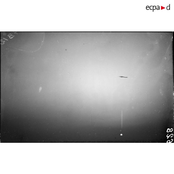 Expériences de fusées contre ballons observateurs à Villacoublay. Trajectoire des fusées. [légende d'origine]