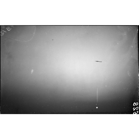 Expériences de fusées contre ballons observateurs à Villacoublay. Trajectoire des fusées. [légende d'origine]