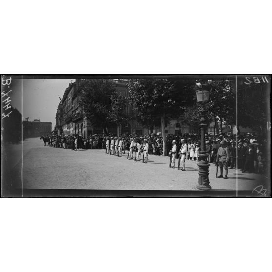 Bordeaux. Fête de "L'Independance Day". Marins américains cours du 30 juillet pendant le défilé. [légende d'origine]