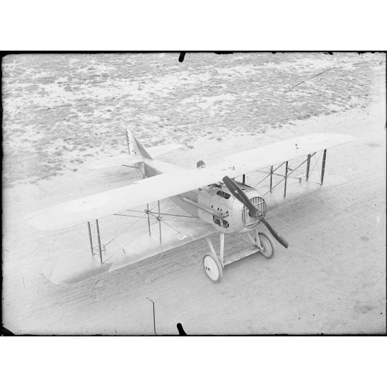 Villacoublay. Camp d'aviation. Spad, vu en plan. [légende d'origine]