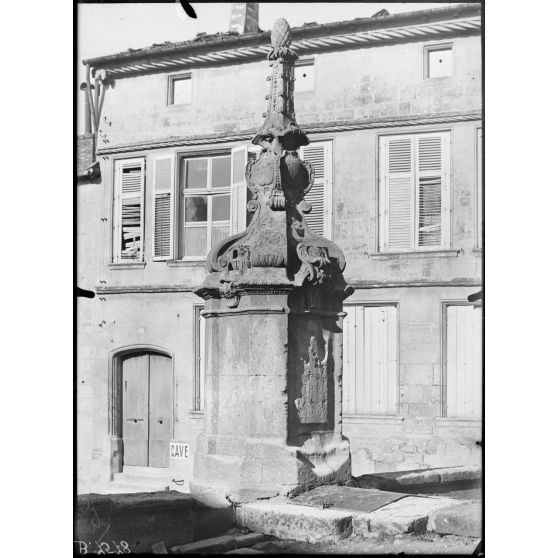 Bar-le-Duc (Meuse). Vieille fontaine (1757). [légende d'origine]