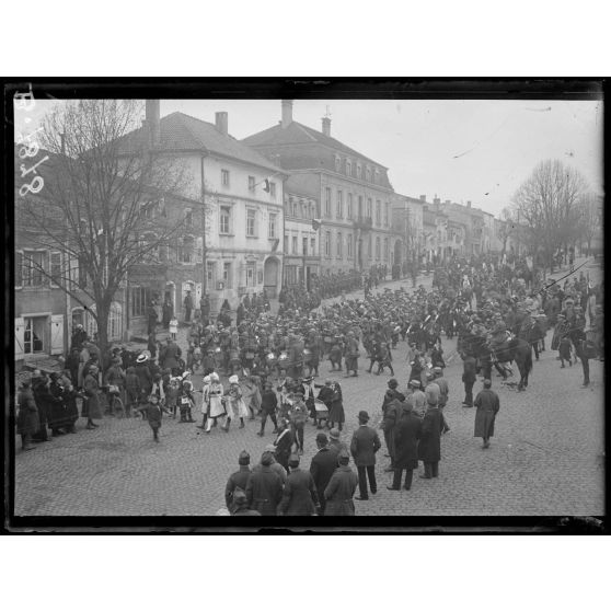 Château-Salins (Lorraine). Entrée de la 1ère division marocaine. [légende d'origine]