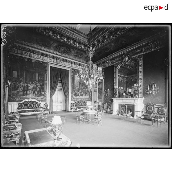 Paris. Ministère des Affaires étrangères. Salon des ambassadeurs. [légende d'origine]