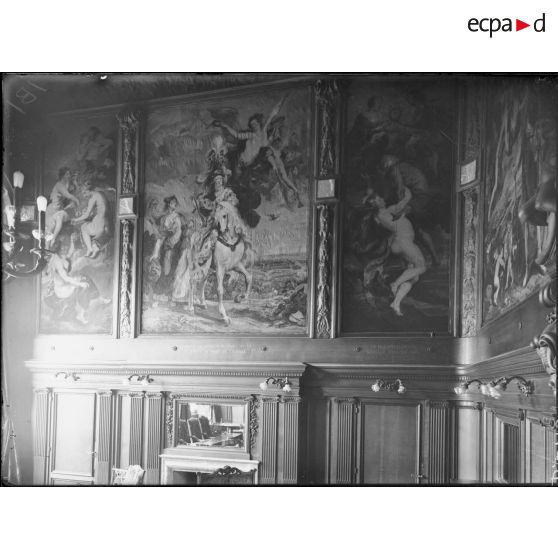 Paris. Ministèrere des Affaires étrangères. Reproduction des tapisseries d'après Rubens. [légende d'origine]