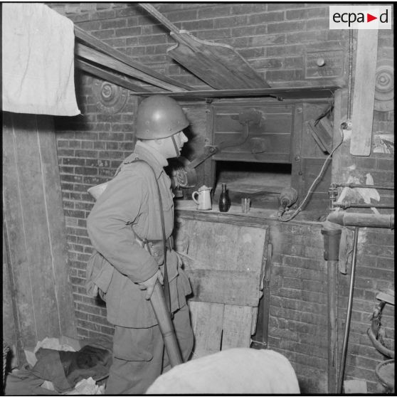 Opération de police dans la casbah d'Alger.