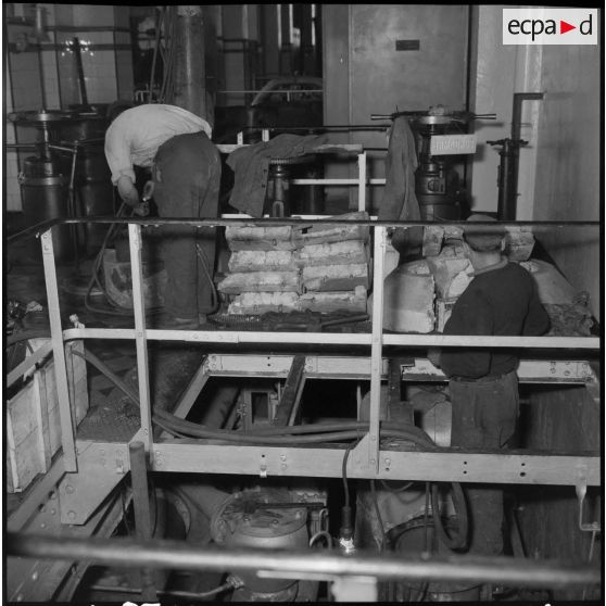 Vue de la centrale électrique de Belcourt.