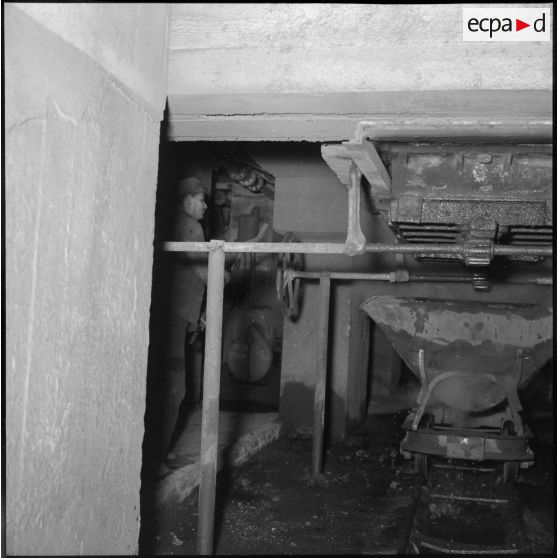 Vue de la centrale électrique de Belcourt.