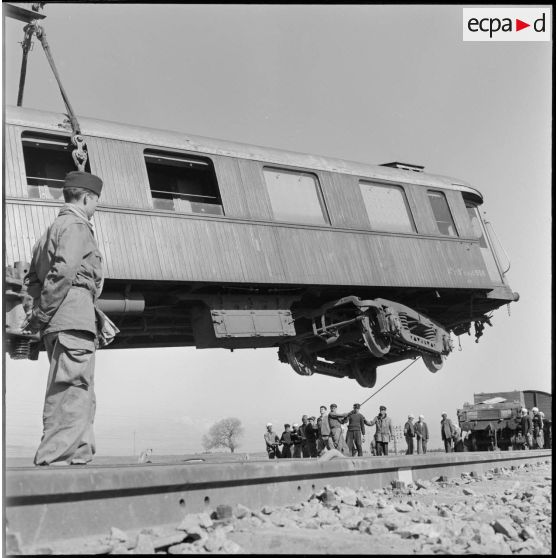 Déraillement du train Oran-Alger.