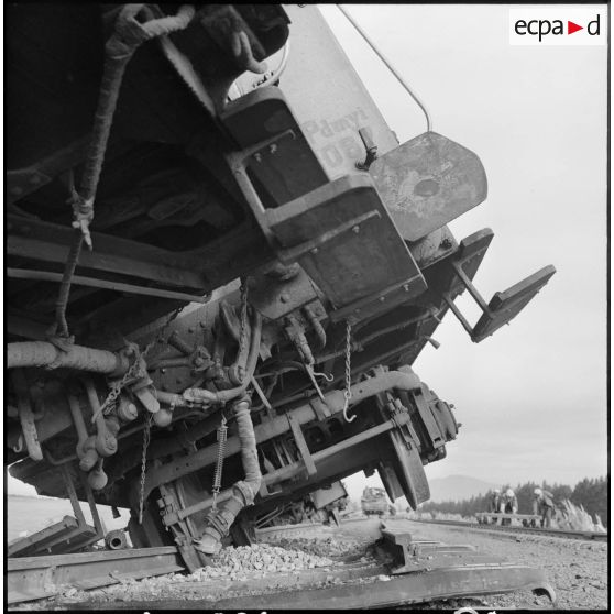 Déraillement du train Oran-Alger.