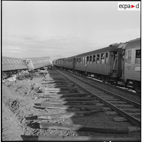Déraillement du train Oran-Alger.