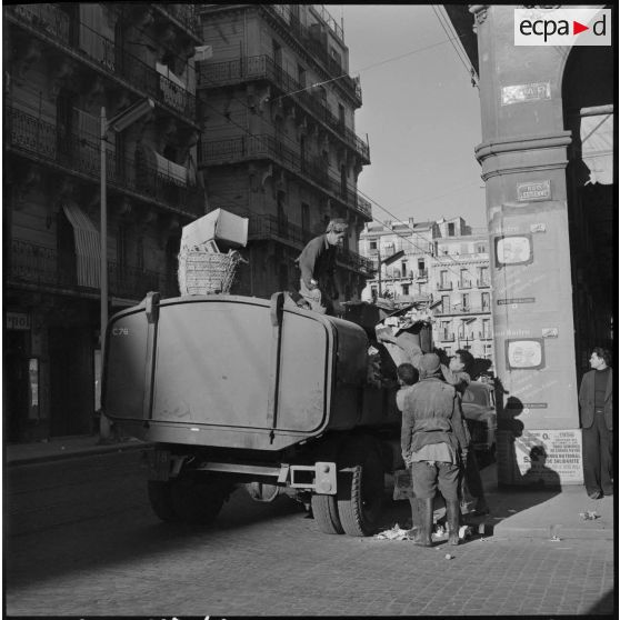 Vue d'une rue du quartier de Bab el Oued.