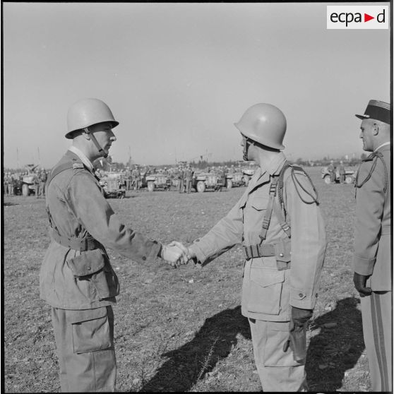 Portrait en pied de cadres du RCCC.