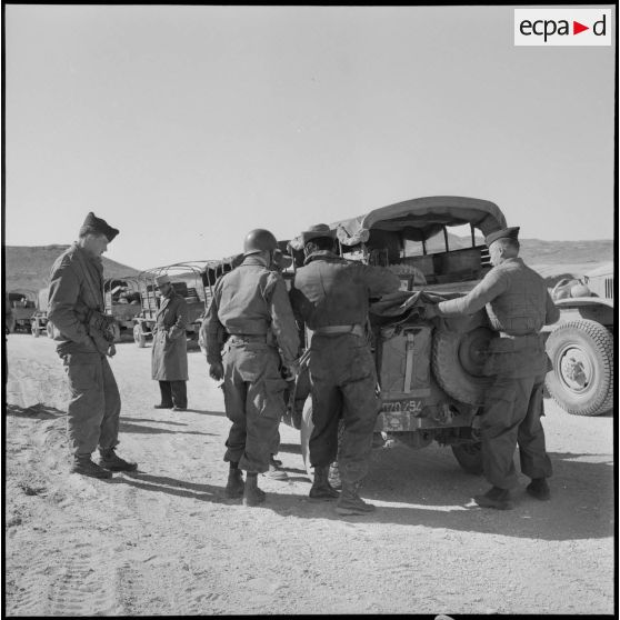 Portrait d'un groupe de militaires français.