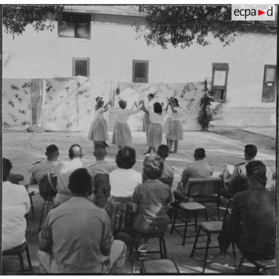 Rouïba. Fête de fin de stage chez les EMSI (équipe médico-sociale itinérante).