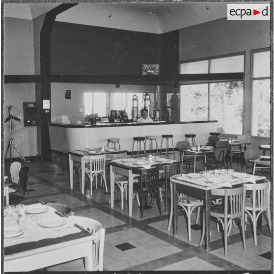 Bône. Centre de repos de la ZNEC (zone nord est constantinois). Bar restaurant.