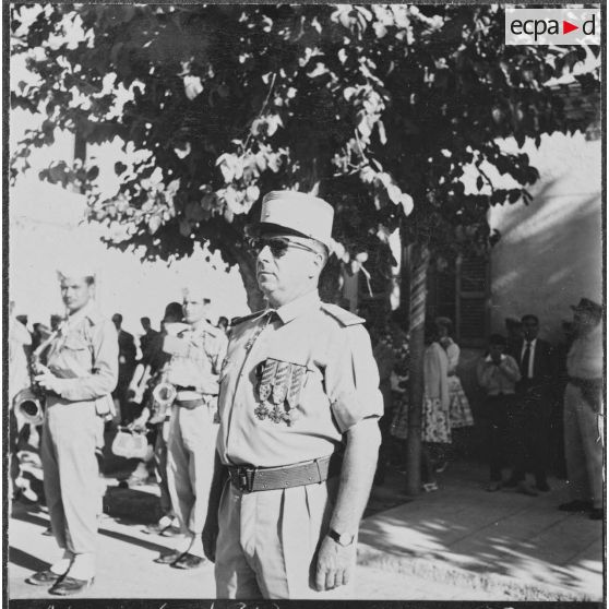 Saint Arnaud. Anniversaire de la création du 3e régiment des tirailleurs (RT). Le commandant Raphanaud du 11e BT (bataillon de tirailleurs).