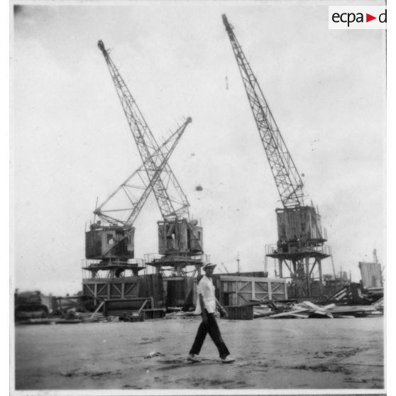 Zones désaffectées du port de Saigon.