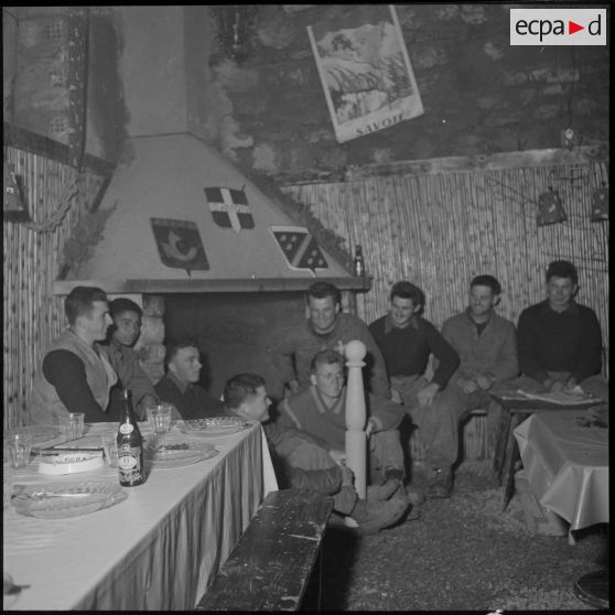 Un groupe de chasseurs du 7e bataillon de chasseurs alpins (BCA).