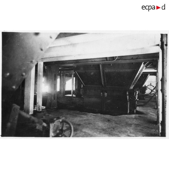 L'usine des Distilleries d'Indochine située dans le quartier de Binh Tay à Cholon. [description provisoire]