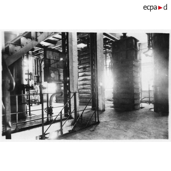 L'usine des Distilleries d'Indochine située dans le quartier de Binh Tay à Cholon. [description provisoire]