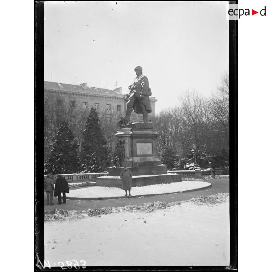 Metz, le poilu qui remplace Guillaume Ier. [légende d'origine]