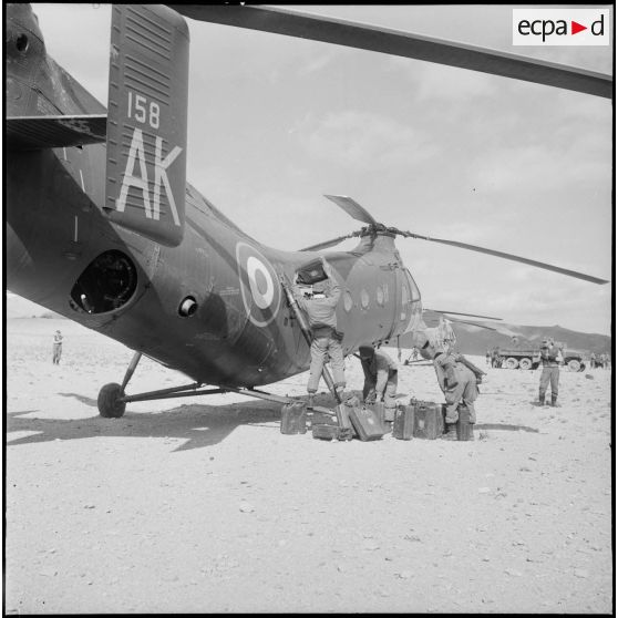 Arrière d'un Piasecki H-21.