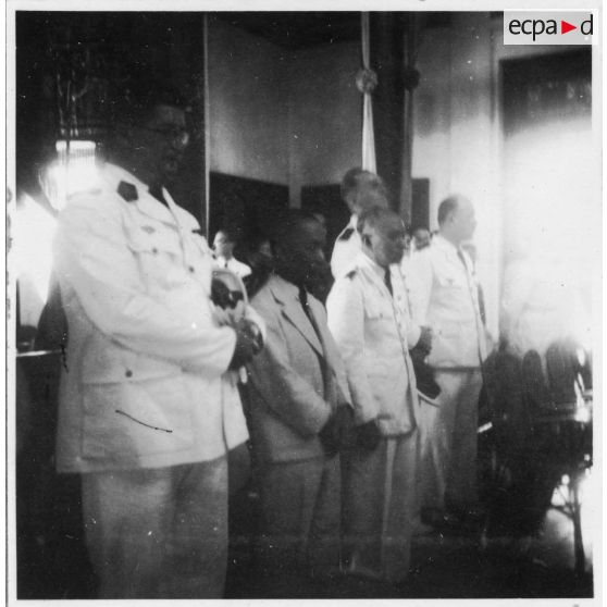 Commémoration en mémoire des morts pour la libération de la Cochinchine au Temple du Souvenir de Saigon. [description provisoire]