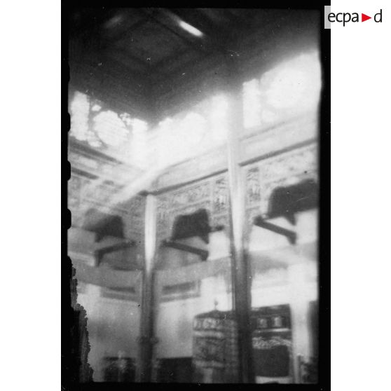 Commémoration en mémoire des morts pour la libération de la Cochinchine au Temple du Souvenir de Saigon. [description provisoire]