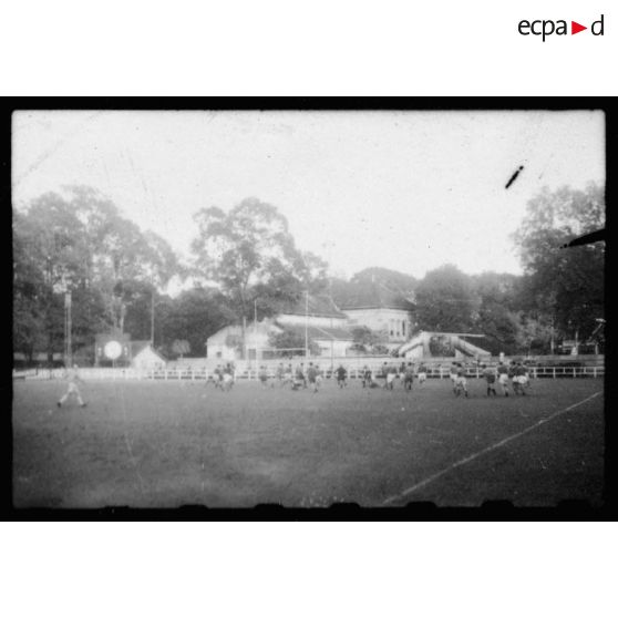 Plusieurs matchs de rugby au Cercle sportif saigonnais. [description provisoire]