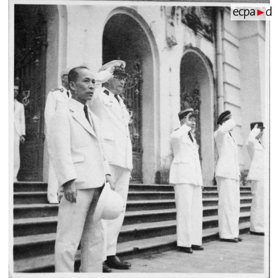 A l'Hôtel de Ville de Saigon, séance du Conseil consultatif de Cochinchine. A l'ordre du jour, la proclamation de Nguyen Van Thinh en tant que président du Gouvernement provisoire de la Cochinchine. [description provisoire]