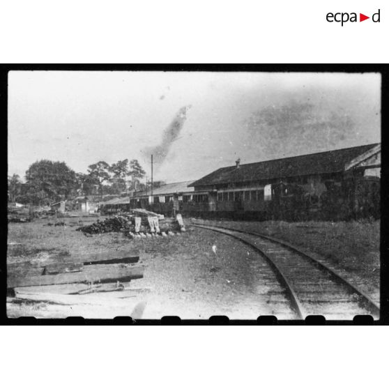 Lignes de tramway de la CFTI (Compagnie Française des Tramways d'Indochine) dans les environs de Go Vâp. [description provisoire]