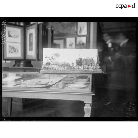 Paris, exposition polonaise. Les soldats de plomb par M. Ostroya. [légende d'origine]