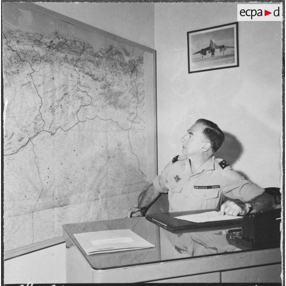 Le général Ailleret.