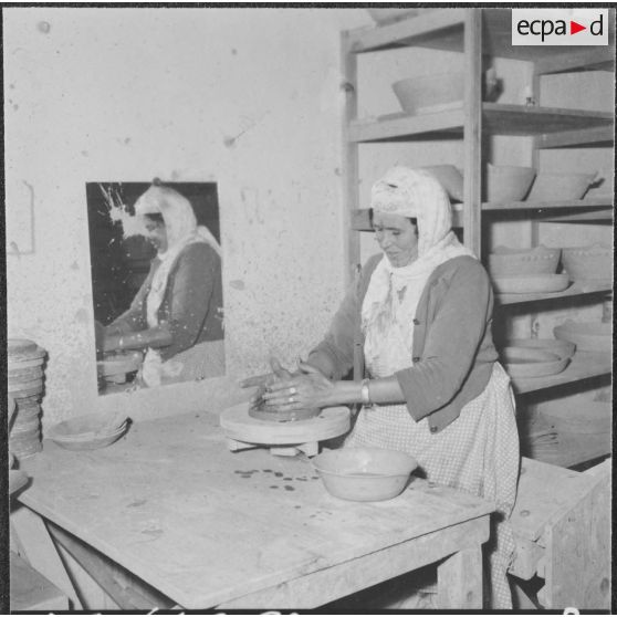 Rio Salado. Atelier de céramique. Le modelage.