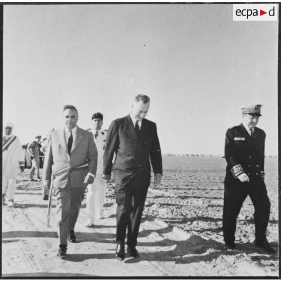 Ouargla. Visite de Pierre Messmer.