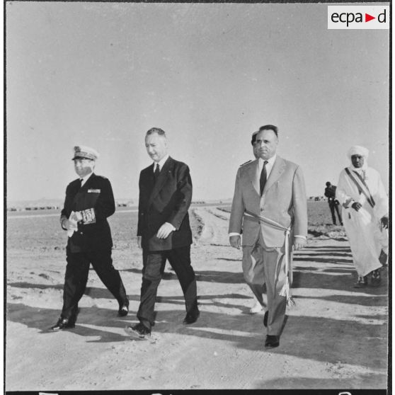 Ouargla. Visite de Pierre Messmer.