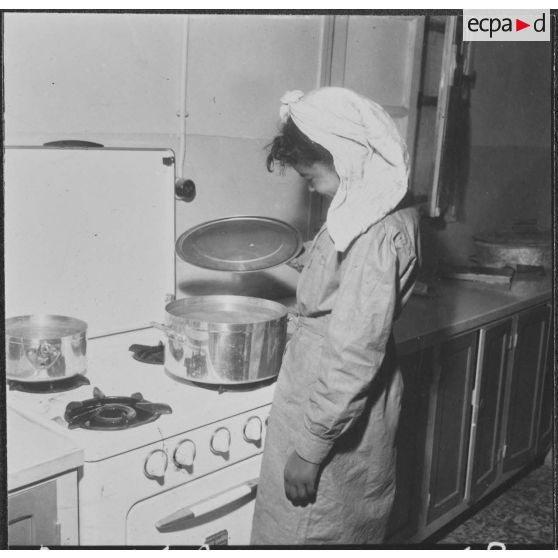 Colomb-Béchar. Centre professionnel. Cours de cuisine.