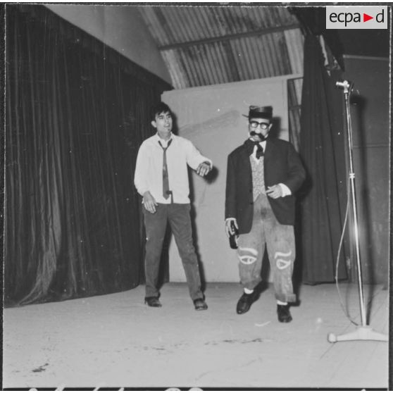 Hussein Dey. Base aérienne 148 (BA 148). Réveillon du nouvel an. Une pièce de théâtre.