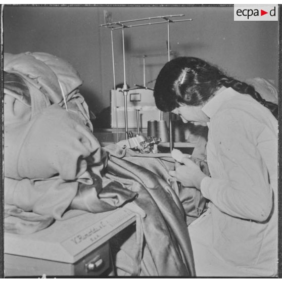 Relizane. Bonneterie d'Oued-Zina. Confection de différentes lingeries de corps.