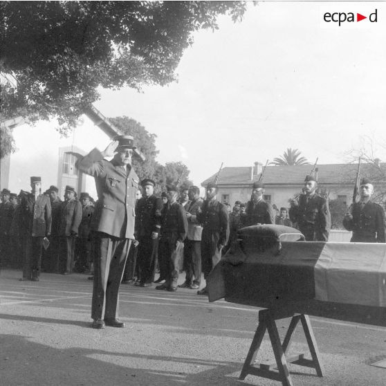 Alger. Obsèques de l'adjudant Bro.