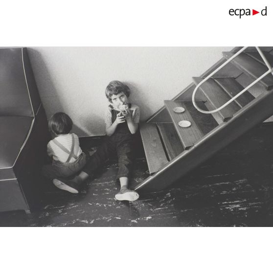 Intérieur d'un appartement de la Maison Radieuse [Description en cours]