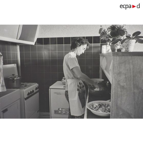 Intérieur d'un appartement de la Maison Radieuse [Description en cours]