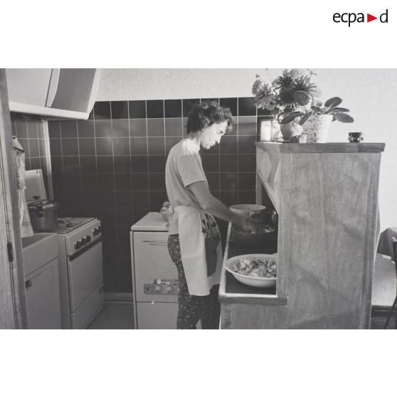 Intérieur d'un appartement de la Maison Radieuse [Description en cours]