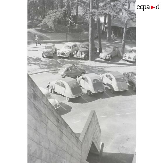 Parking de la Maison Radieuse à Rezé [Description en cours]