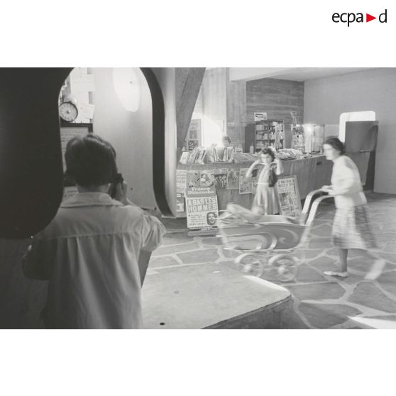 Hall de la Maison Radieuse à Rezé [Description en cours]