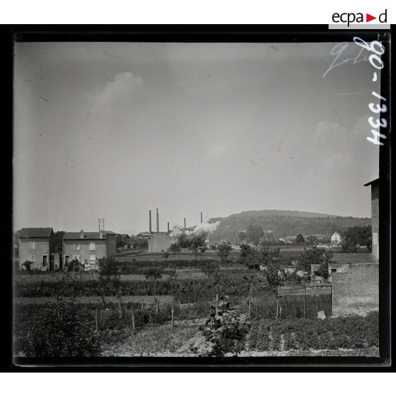 Dieulouard, éclatements de 105 allemands sur les usines. [légende d'origine]